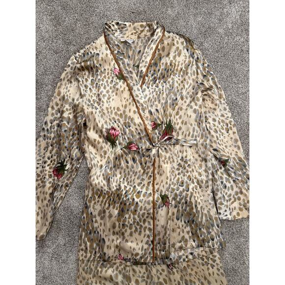 Ivy & Annabelle Intimates Floral Animal Print Satin Kimono Pajama Set, M - Picture 1 of 7